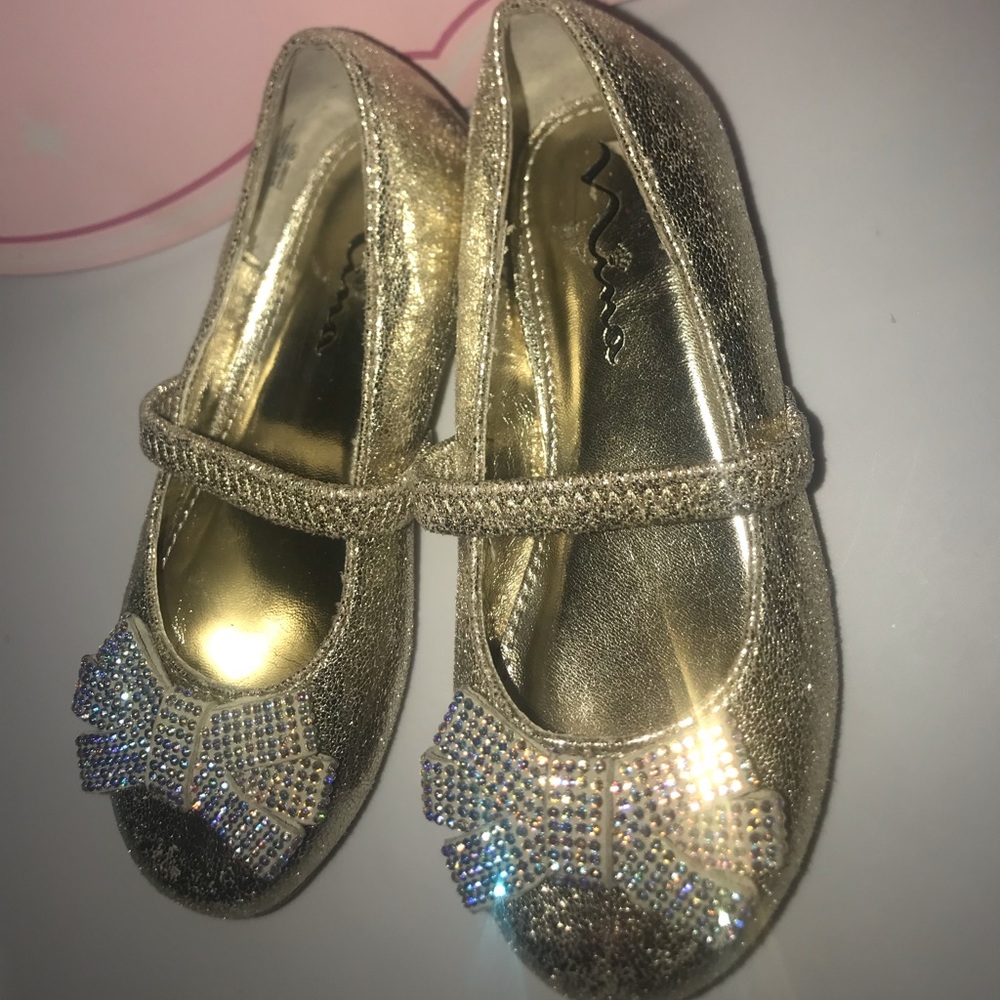 Adorable Glitzy Girl's Shoe